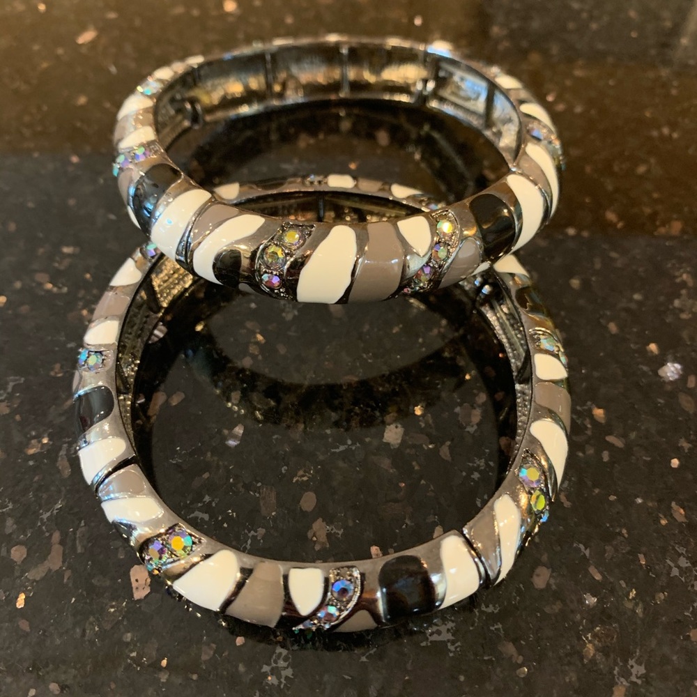 Joan Rivers Bangle set of 2, NWT $120.00